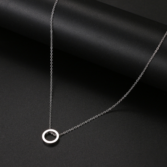 Jewelry - Classic Hollow Round Pendant Necklace